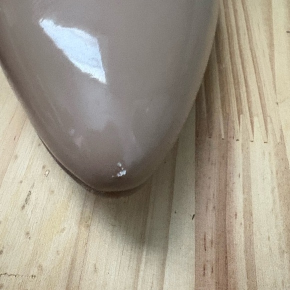 Merona Women's Beige Patent Leather Stiletto Heels Pointed Toe Pumps Size 8 - Picture 4 of 6